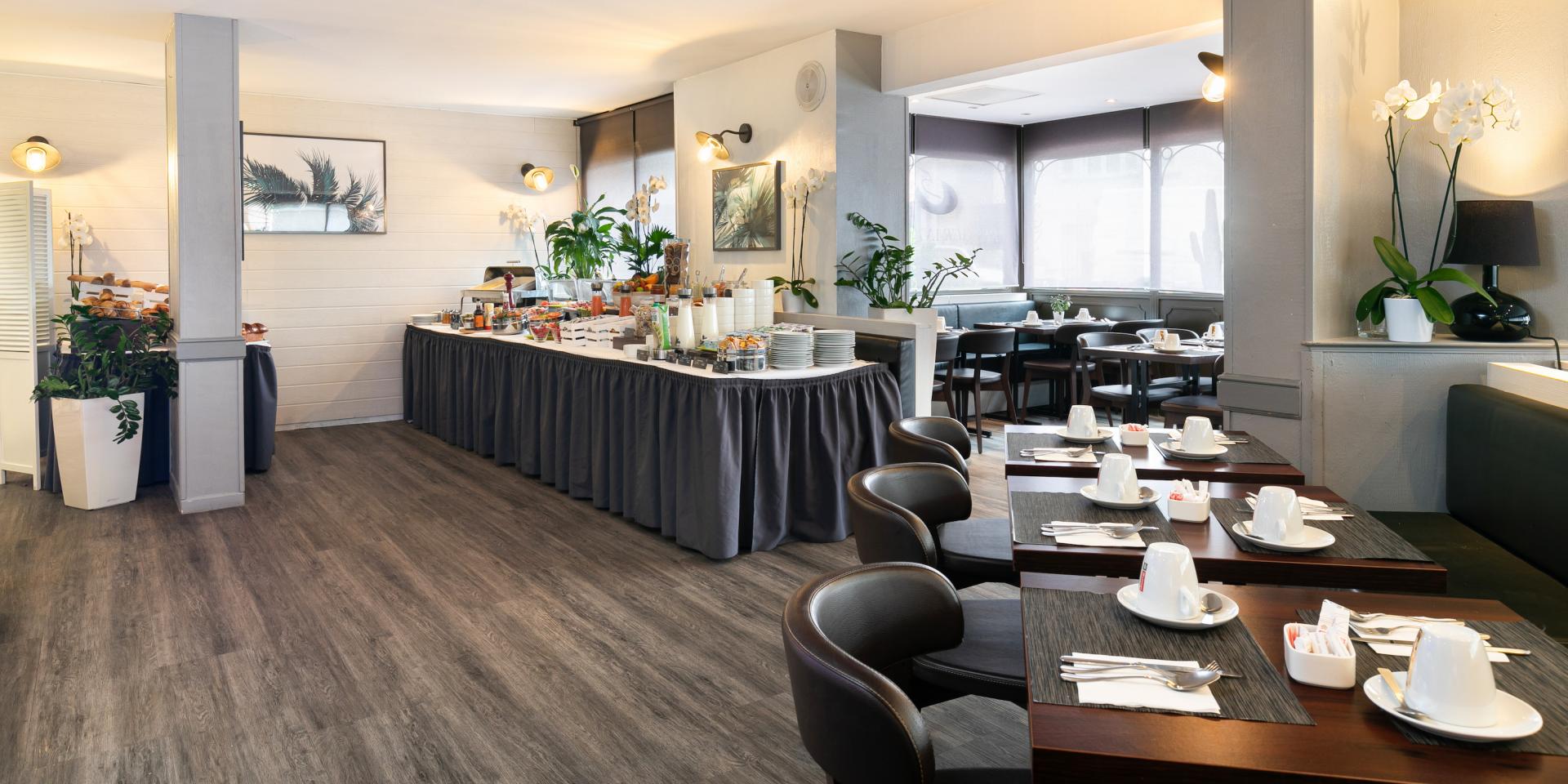 Hotel Mediterannée Menton - Breakfast Room