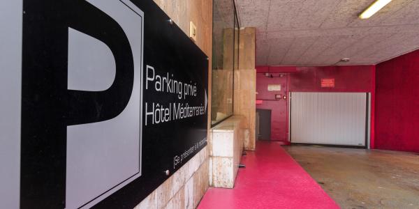 Hotel Mediterannée Menton - Garage