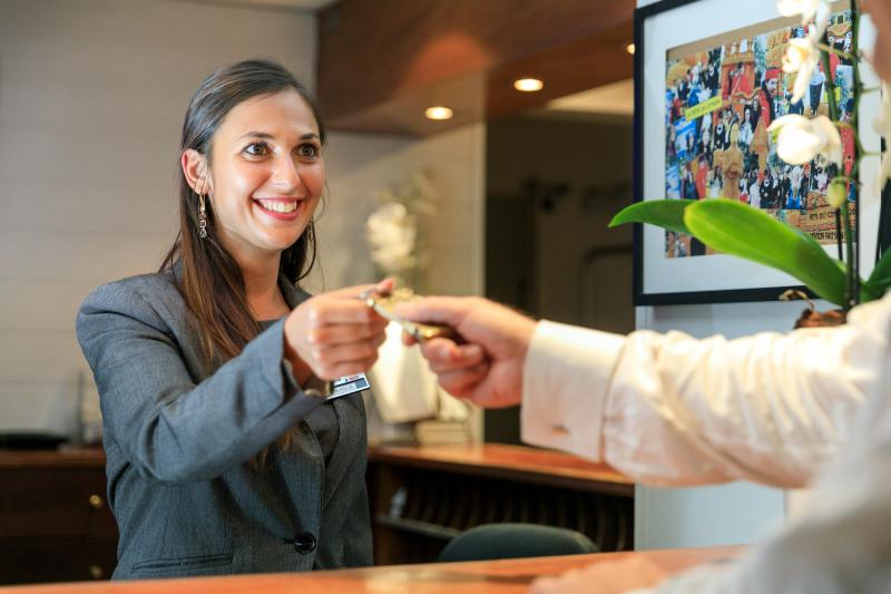 Hotel Mediterannée Menton - Réception