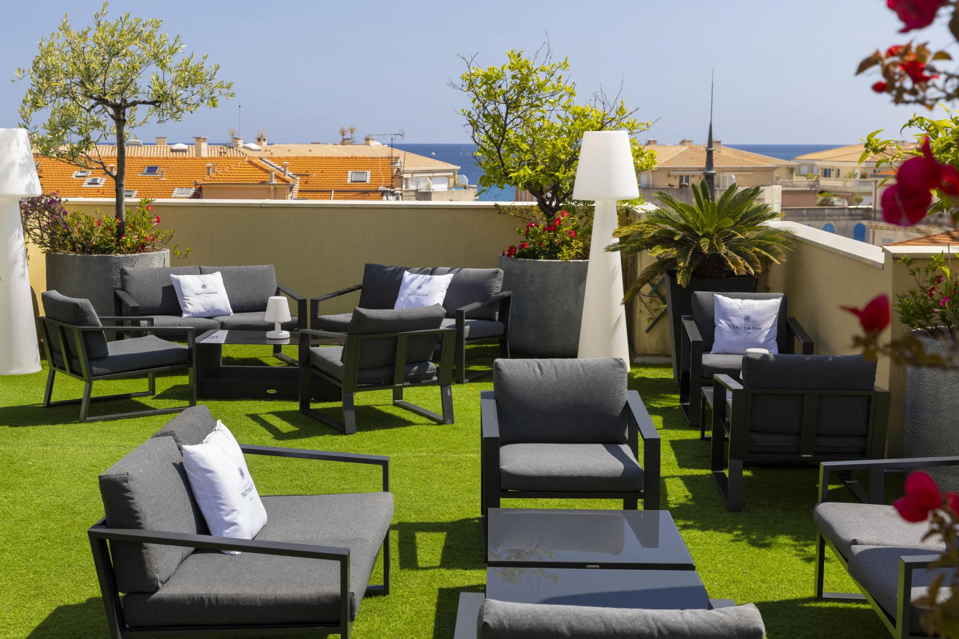 Hotel Mediterannée Menton - Rooftop & Bar