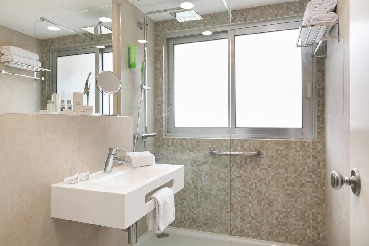 Hôtel Mediterrannée Menton - Chambre